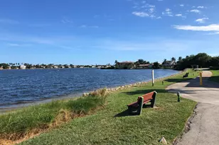 108 Half Moon Cir, Hypoluxo, FL 33462 - Photo 25