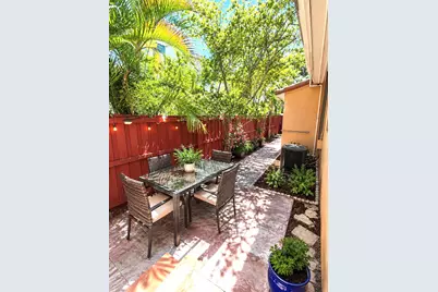 1136 NE 17th Way #1-2, Fort Lauderdale, FL 33304 - Photo 15