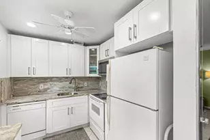 265 Newport R Dr, Deerfield Beach, FL 33442 - Photo 7