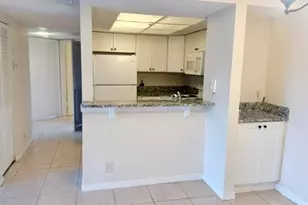 1520 SE Royal Green Cir, Port Saint Lucie, FL 34952 - Photo 7