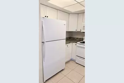 1520 SE Royal Green Circle #206, Port Saint Lucie, FL 34952 - Photo 5