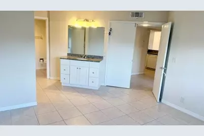 1520 SE Royal Green Circle #206, Port Saint Lucie, FL 34952 - Photo 17