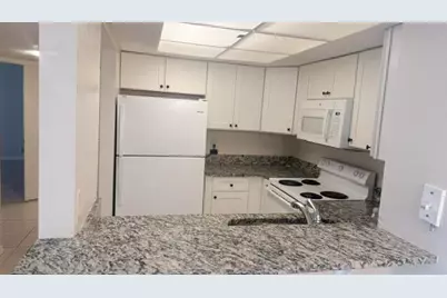 1520 SE Royal Green Circle #206, Port Saint Lucie, FL 34952 - Photo 1