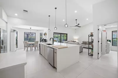 10027 NW 56th Court, Coral Springs, FL 33076 - Photo 15