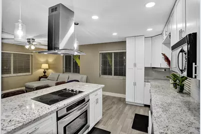 600 NE 7th Avenue #8, Fort Lauderdale, FL 33304 - Photo 5