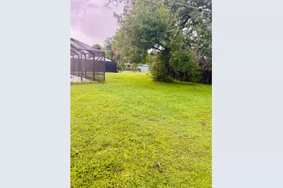 637 SE Thornhill Drive, Port Saint Lucie, FL 34983 - Photo 19