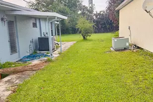637 SE Thornhill Dr, Port Saint Lucie, FL 34983 - Photo 21