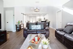 10048 SW 16th St, Pembroke Pines, FL 33025 - Photo 13