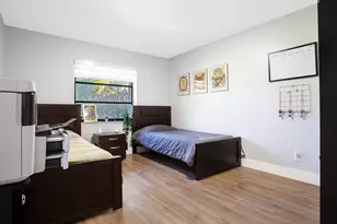10048 SW 16th St, Pembroke Pines, FL 33025 - Photo 21