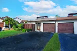 10048 SW 16th St, Pembroke Pines, FL 33025 - Photo 35
