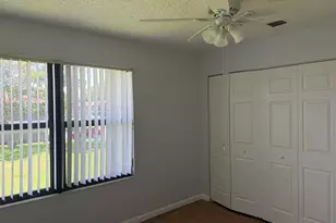 796 Hill Dr, West Palm Beach, FL 33415 - Photo 15