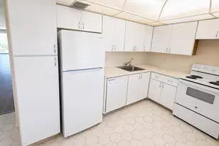 3520 Oaks Way, Pompano Beach, FL 33069 - Photo 5