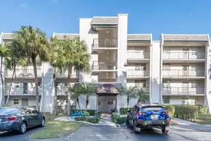 9430 Poinciana Pl, Davie, FL 33324 - Photo 17