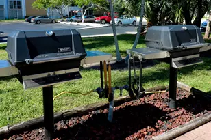 3040 NE 16th Ave, Oakland Park, FL 33334 - Photo 23