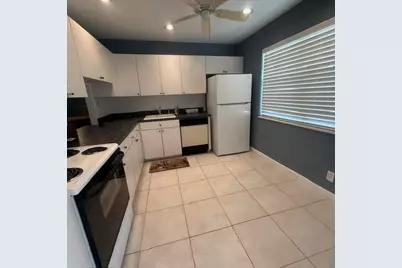 166 Lake Meryl Drive, West Palm Beach, FL 33411 - Photo 5