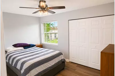 609 SW 167th Way, Pembroke Pines, FL 33027 - Photo 15