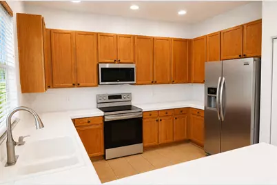609 SW 167th Way, Pembroke Pines, FL 33027 - Photo 9