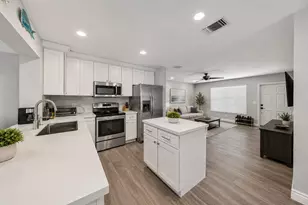 121 NE 55th St, Oakland Park, FL 33334 - Photo 3