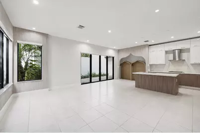 8272 NW 44th Terrace, Doral, FL 33166 - Photo 9