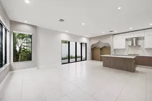 8272 NW 44th Terrace, Doral, FL 33166 - Photo 9