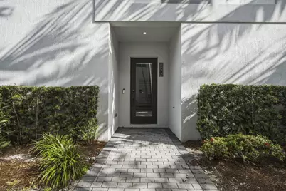8272 NW 44th Terrace, Doral, FL 33166 - Photo 3