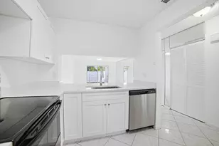 8207 Fairway Rd, Sunrise, FL 33351 - Photo 7