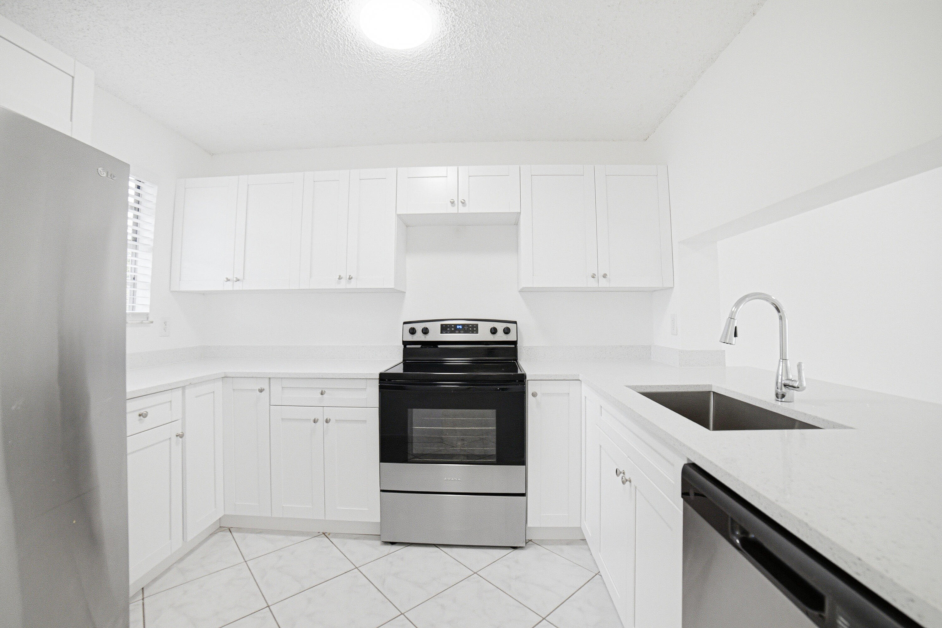 8207 Fairway Rd #. - 8207 Fairway Rd #., Sunrise, FL 33351 Luxury Property | Jose Angel Pina