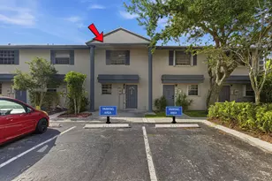 8207 Fairway Rd, Sunrise, FL 33351 - Photo 5