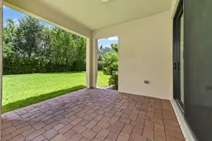 8899 Willow Cove Ln, Lake Worth, FL 33467 - Photo 23