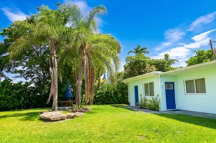 898 SE 2nd Pl, Deerfield Beach, FL 33441 - Photo 1