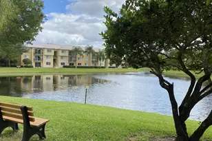 100 Crestwood Ct N, Royal Palm Beach, FL 33411 - Photo 5