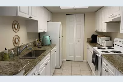 100 Crestwood Court N #103, Royal Palm Beach, FL 33411 - Photo 19