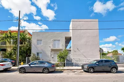 750 SW 2nd Street #3, Miami, FL 33130 - Photo 3
