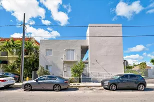 750 SW 2nd St, Miami, FL 33130 - Photo 3