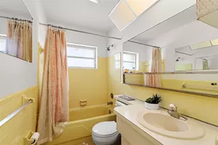 8604 NW 57th Ct, Tamarac, FL 33321 - Photo 15