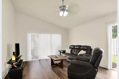 4692 Lakeside Circle, West Palm Beach, FL 33417 - Photo 11