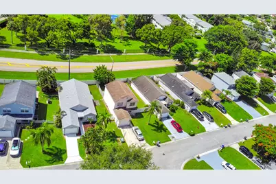 4692 Lakeside Circle, West Palm Beach, FL 33417 - Photo 39