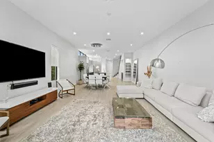 315 NE 15th Ave, Fort Lauderdale, FL 33301 - Photo 11