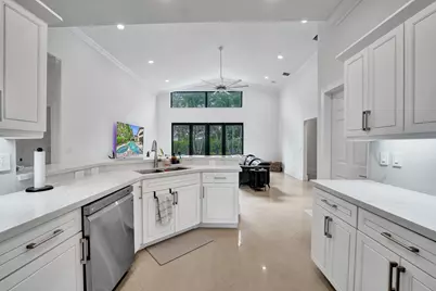 541 SW 178th Way N, Pembroke Pines, FL 33029 - Photo 17