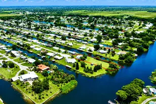 2717 SE 32nd St, Okeechobee, FL 34974 - Photo 5