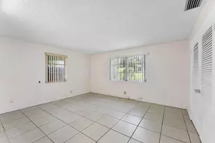 425 Churchill Rd, West Palm Beach, FL 33405 - Photo 15