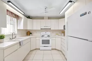425 Churchill Rd, West Palm Beach, FL 33405 - Photo 9