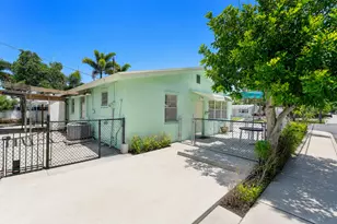 425 Churchill Rd, West Palm Beach, FL 33405 - Photo 3