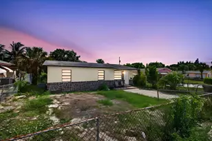 1511 W 32nd St, West Palm Beach, FL 33404 - Photo 1