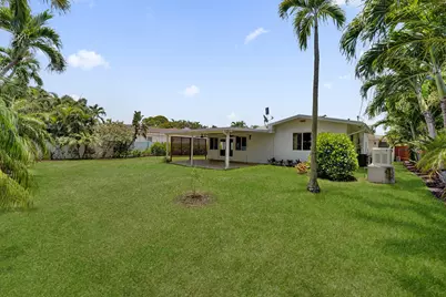1745 NE 36th Street, Oakland Park, FL 33334 - Photo 7