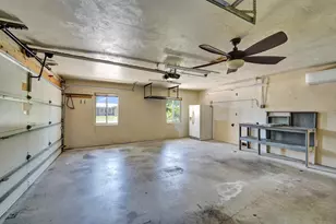 1745 NE 36th St, Oakland Park, FL 33334 - Photo 29
