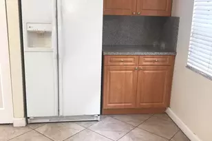 845 NW 98th Ave, Plantation, FL 33324 - Photo 7