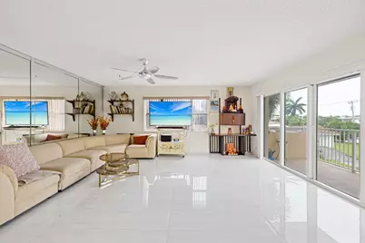1200 Hibiscus Avenue #201, Pompano Beach, FL 33062 - Photo 5