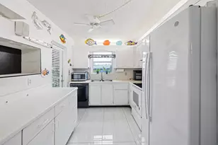 1200 Hibiscus Ave, Pompano Beach, FL 33062 - Photo 7