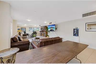 1200 Hibiscus Avenue #201, Pompano Beach, FL 33062 - Photo 23